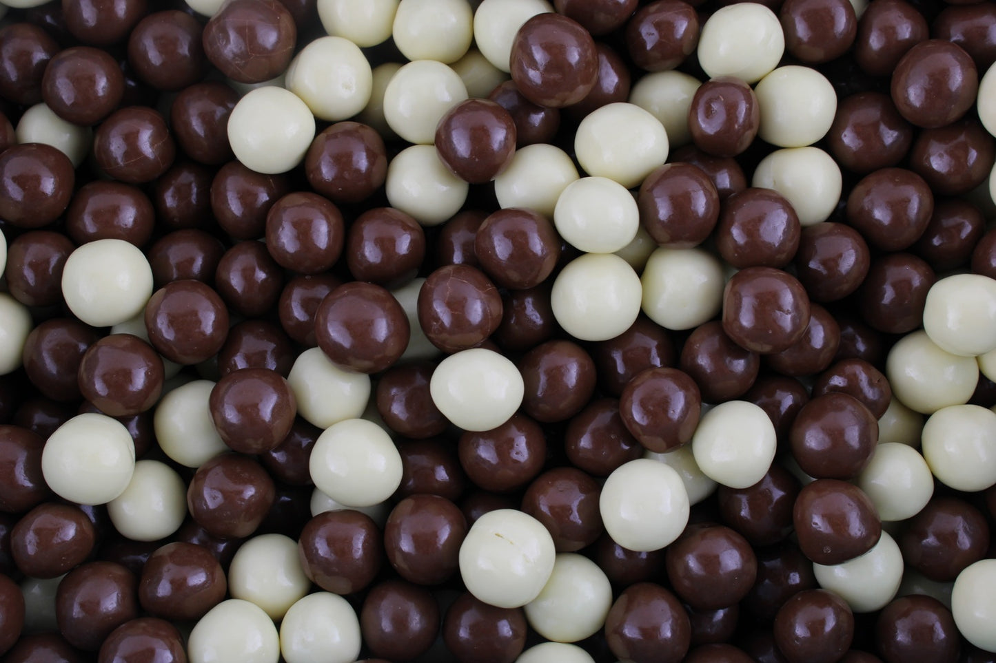 Knapperige Chocolade balletjes